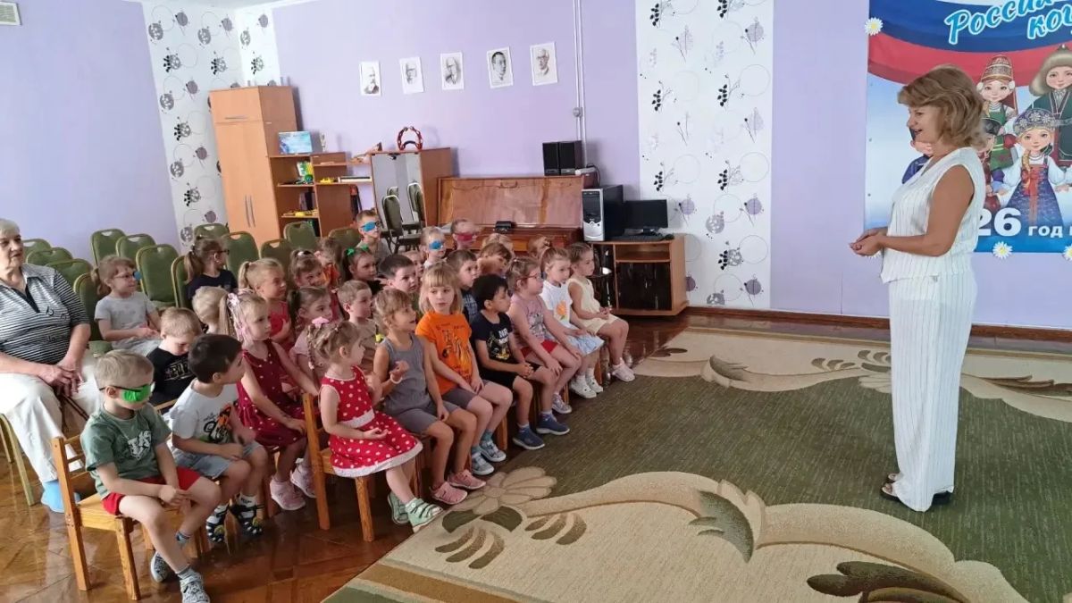 20 августа вся страна отмечает особенный праздник – день рождения любимого всеми персонажа, Чебурашки 20 августа вся страна отмечает особенный праздник – день рождения любимого всеми персонажа, Чебурашки