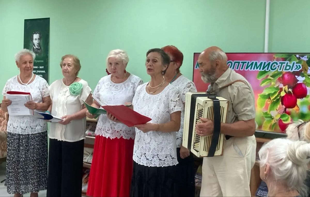 В Мариуполе прошло заседание литературного клуба «Оптимисты» В Мариуполе прошло заседание литературного клуба «Оптимисты»
