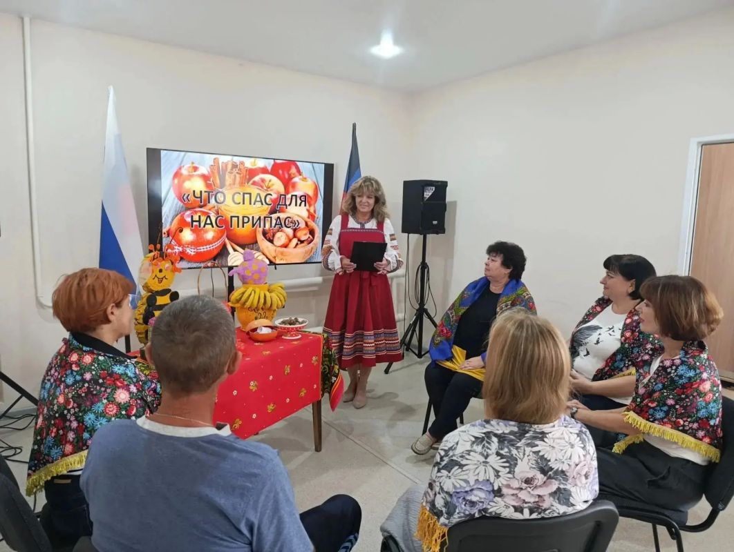 «Что Спас для нас припас?» – фольклорный час в рамках партийного проекта "КультураМалойРодины" «Что Спас для нас припас?» – фольклорный час в рамках партийного проекта "КультураМалойРодины"