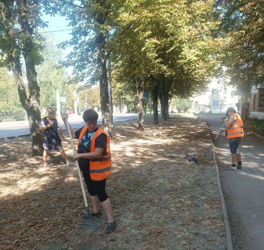 Наталья Бегуненко: В Петровском районе коммунальные предприятия приняли активное участие в акции "Чистый четверг" Наталья Бегуненко: В Петровском районе коммунальные предприятия приняли активное участие в акции "Чистый четверг"