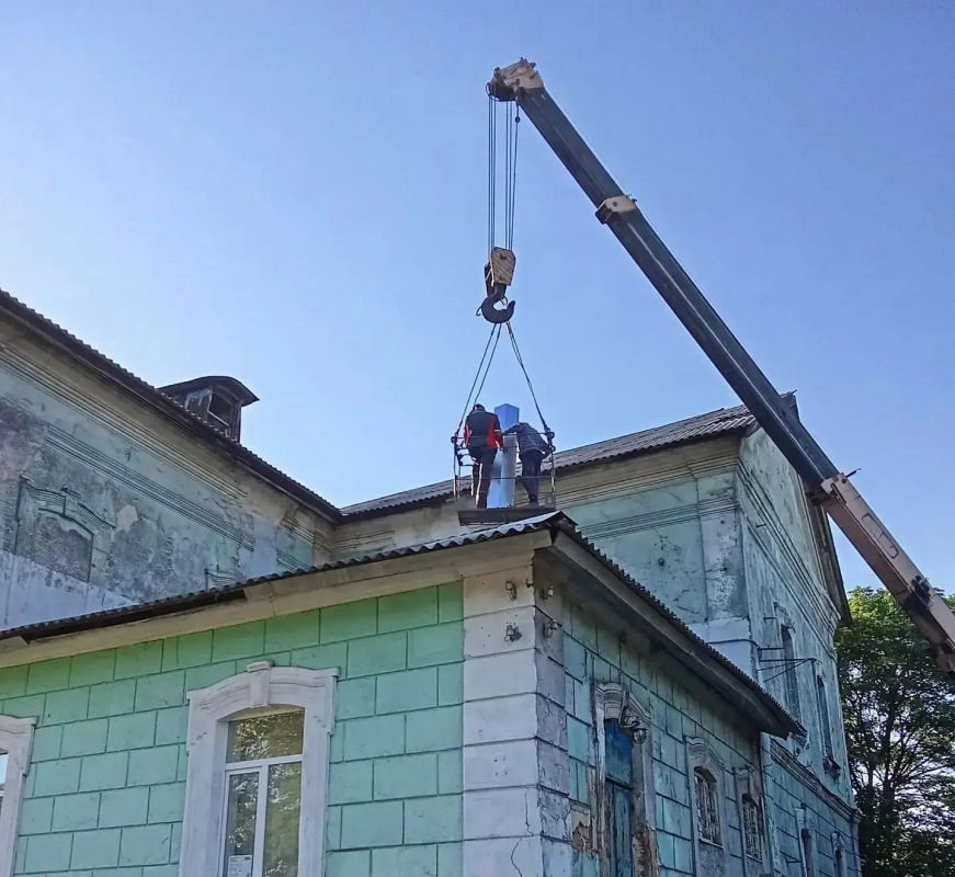 19 августа, по просьбе администрации Муниципального бюджетного учреждения дополнительного образования «Детская школа искусств № 4 г. Макеевки», депутат Макеевского гор 19 августа, по просьбе администрации Муниципального бюджетного учреждения дополнительного образования «Детская школа искусств № 4 г. Макеевки», депутат Макеевского гор
