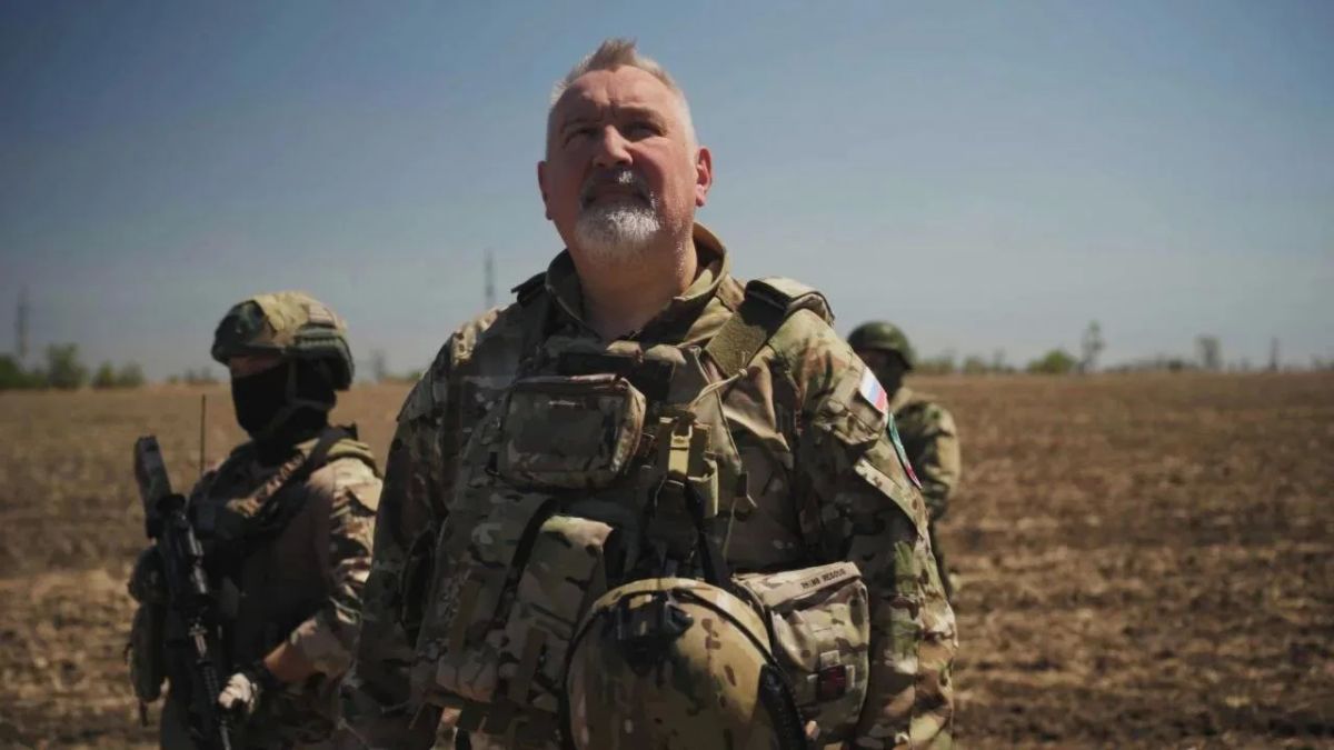 Сенатор от Запорожской области и создатель партии «Родина» Дмитрий Рогозин подписал третий контракт с Минобороны