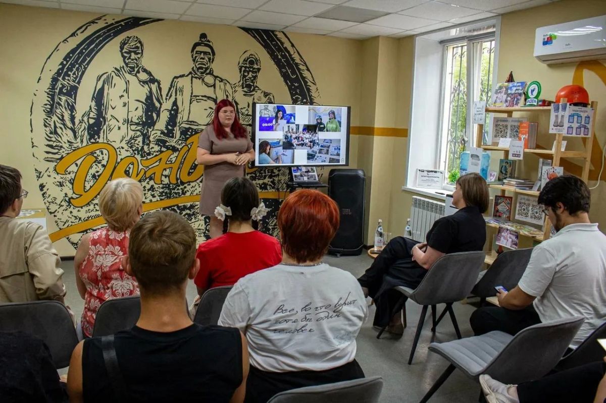 Вчера провела рабочую встречу с руководителями местных отделений молодежных организаций Вчера провела рабочую встречу с руководителями местных отделений молодежных организаций