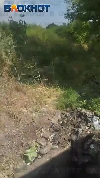 «Вода Донбасса» залатала дыру на ул. Воздушной в Кировском районе Донецка, но та снова потекла