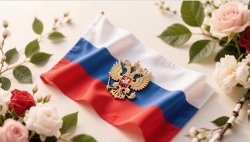 Константин Зинченко: Уважаемые жители Волновахского муниципального округа! Примите поздравления с праздником — Днем Государственного флага Российской Федерации!