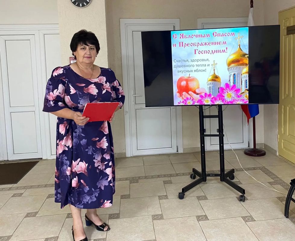 «Что Спас припас». В рамках проекта «Культура малой Родины» состоялось очередное заседание клуба общения «Маджаротис», посвящённое одному из любимых народных праздников — Яблочному Спасу «Что Спас припас». В рамках проекта «Культура малой Родины» состоялось очередное заседание клуба общения «Маджаротис», посвящённое одному из любимых народных праздников — Яблочному Спасу