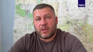 Остающиеся в Красном Лимане старики отказываются уезжать даже под угрозами ВСУ, сообщил ТАСС военный эксперт Виталий Киселев