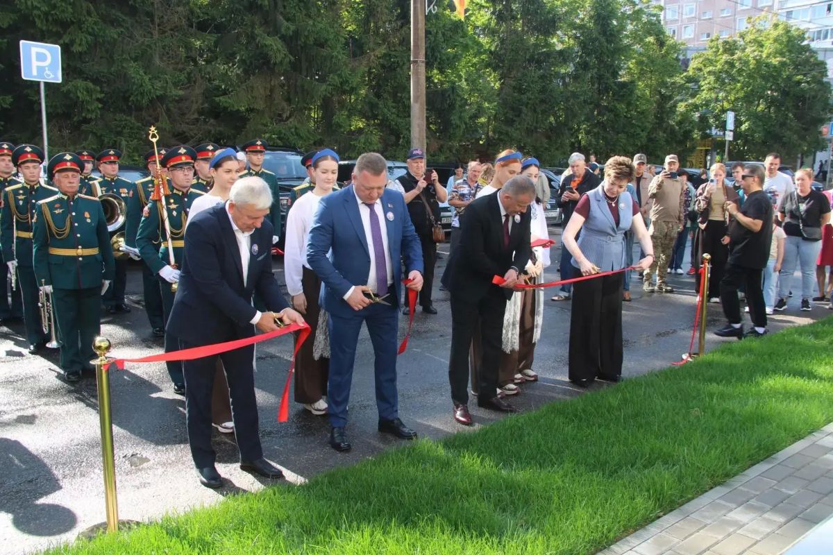 Город-побратим Ясиноватой Сертолово отметил 90-й День рождения Город-побратим Ясиноватой Сертолово отметил 90-й День рождения