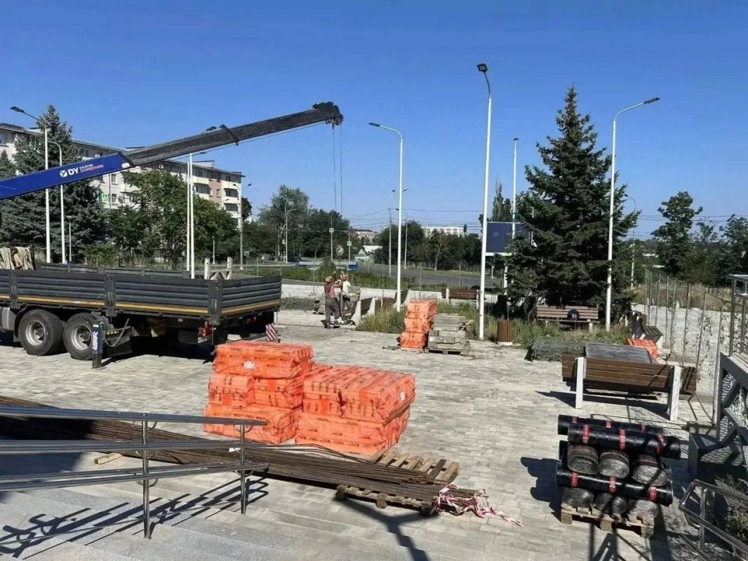 Сообщают, что в Мариуполе возле Комсомольца собираются устанавливать фонтан Сообщают, что в Мариуполе возле Комсомольца собираются устанавливать фонтан