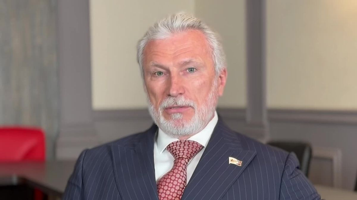 Депутат Госдумы Алексей Журавлёв, лидер партии «Родина», призвал Геннадия Зюганова самостоятельно, без судов и решения избиркома, отозвать с выборов Николая Бондаренко