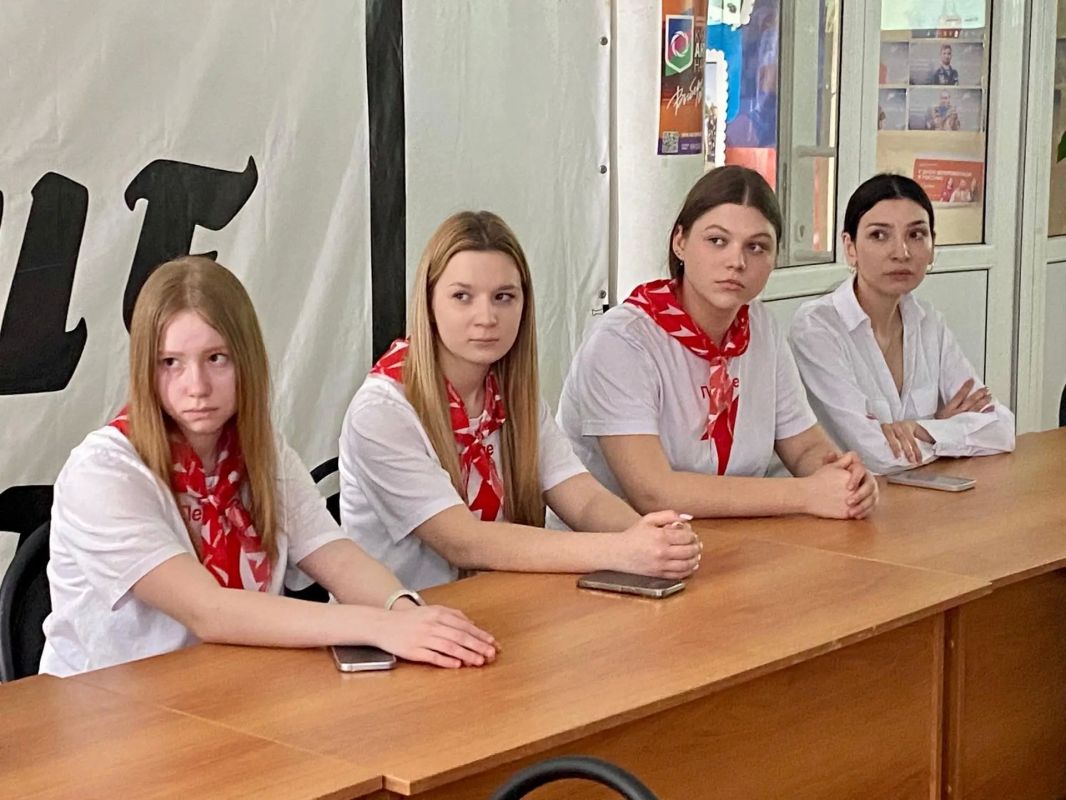 Школы Кубани и Горловки провели телемост Школы Кубани и Горловки провели телемост