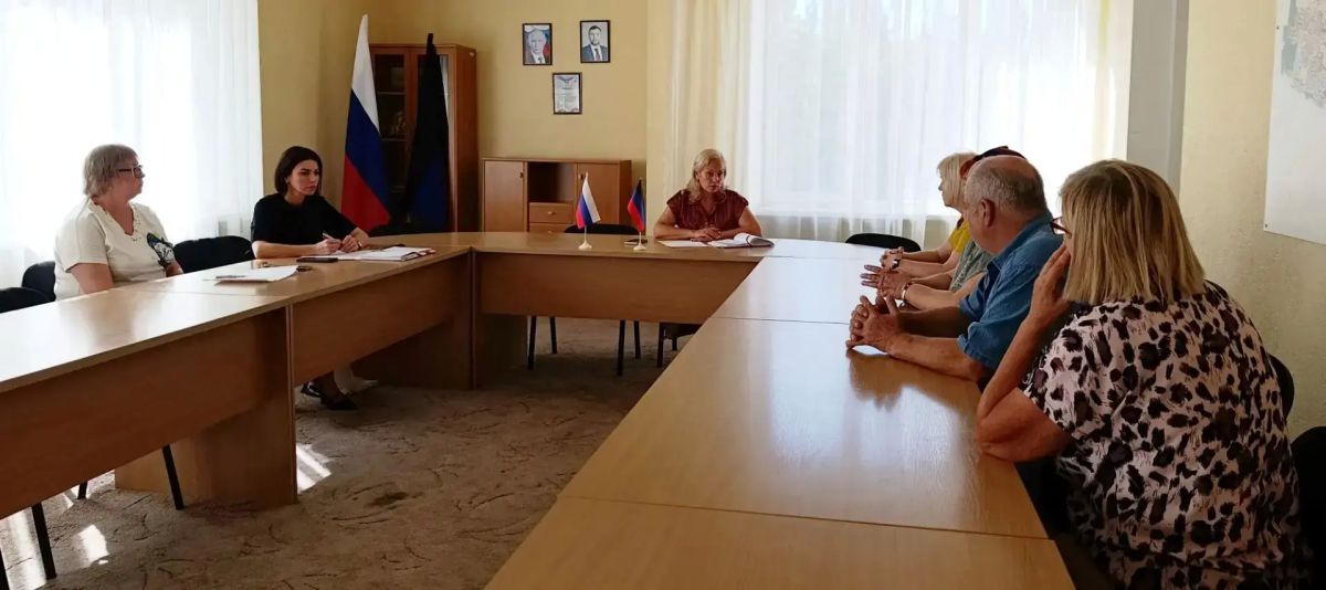 Наталья Бегуненко: В понедельник, 24 августа, руководитель Управы Петровского внутригородского района Администрации городского округа Донецк Наталья Ивановна Бегуненко провела еженедельный прием граждан Наталья Бегуненко: В понедельник, 24 августа, руководитель Управы Петровского внутригородского района Администрации городского округа Донецк Наталья Ивановна Бегуненко провела еженедельный прием граждан