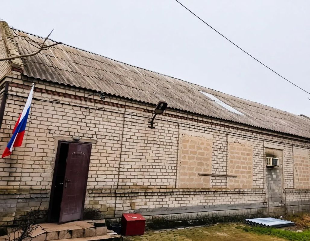 Нижегородские строители отремонтируют кровлю сельского клуба в Юрьевке Нижегородские строители отремонтируют кровлю сельского клуба в Юрьевке