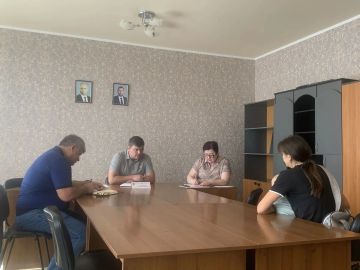 24 августа 2026 года, Глава муниципального образования городской округ Торез Артем Чесноков провел прием населения по личным вопросам