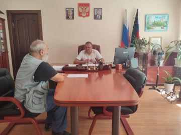 Сегодня, 24 августа 2026 года, в Управе Кировского внутригородского района Администрации городского округа Донецк ДНР руководитель Управы Алексей Дмитрюк провел личный прием граждан