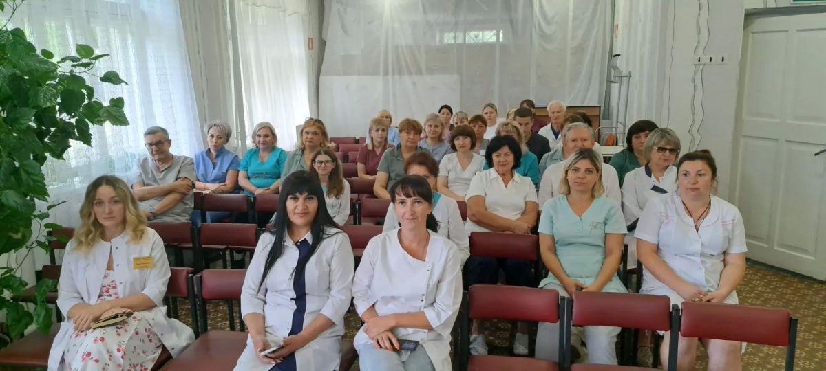 Сегодня в нашей больнице прошло совещание, ключевой темой которого стало внедрение Единой медицинской информационной системы (МИС) — одного из приоритетных направлений цифровизации здравоохранения ДНР Сегодня в нашей больнице прошло совещание, ключевой темой которого стало внедрение Единой медицинской информационной системы (МИС) — одного из приоритетных направлений цифровизации здравоохранения ДНР