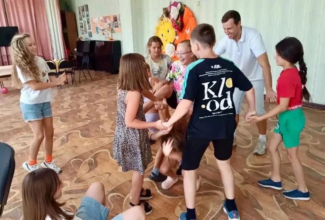 Летние каникулы в рамках проекта «Дворовые практики» на базе Центров творчества Летние каникулы в рамках проекта «Дворовые практики» на базе Центров творчества