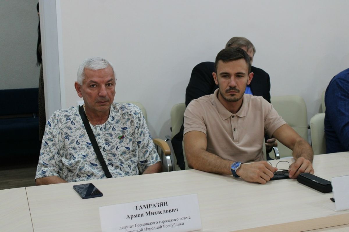 Роман Конев: 25 августа 2026 года состоялось шестьдесят девятое очередное заседание Горловского городского совета Донецкой Народной Республики первого созыва Роман Конев: 25 августа 2026 года состоялось шестьдесят девятое очередное заседание Горловского городского совета Донецкой Народной Республики первого созыва
