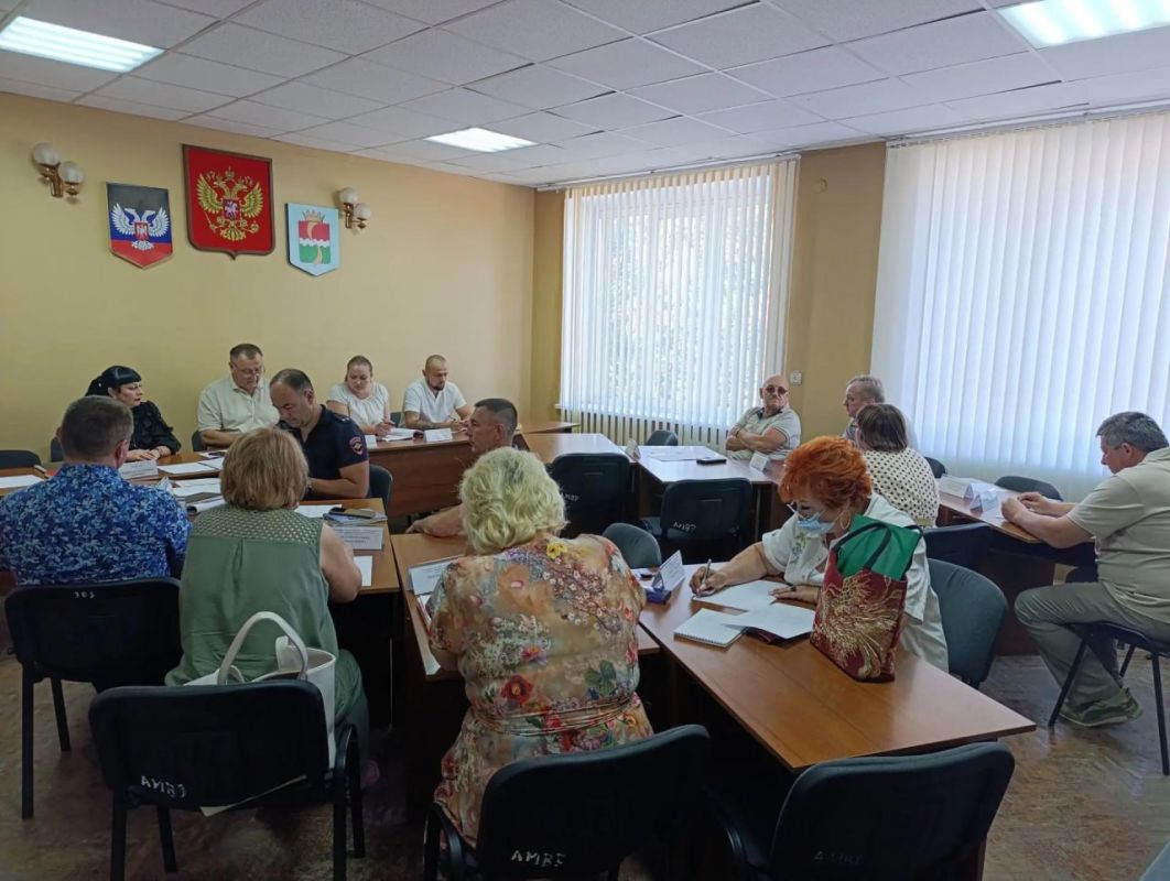 В Амвросиевском муниципальном округе состоялось заседание административной комиссии