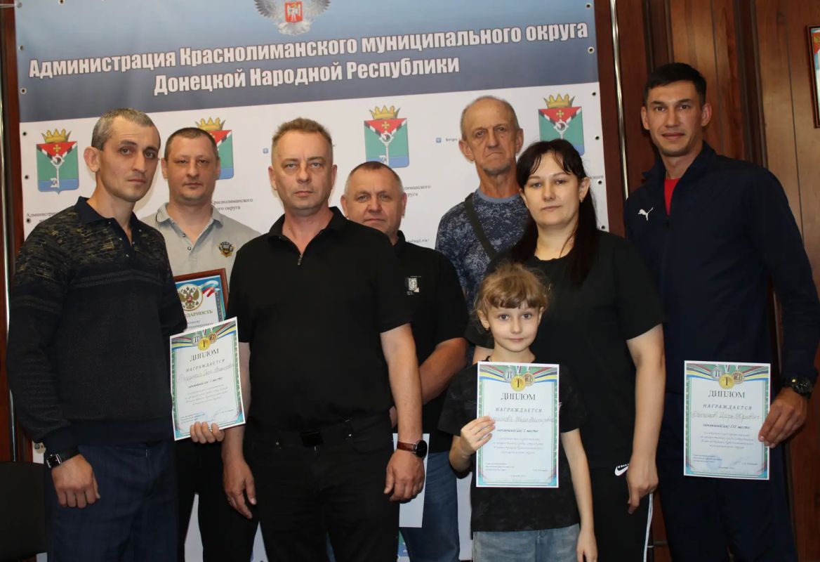 В Администрации Краснолиманского муниципального округа проводится работа по пропаганде здорового образа жизни и развитию спорта