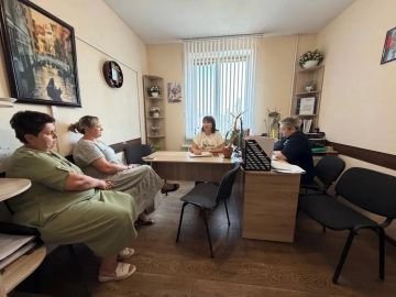Заместитель главы Администрации Володарского муниципального округа Салько А. В. провела встречу трудовым коллективом филиала №24 ГКУ ДНР «Республиканский центр по предоставлению мер социальной поддержки»