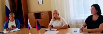 Наталья Бегуненко: Сегодня, 26 августа, руководитель Управы Петровского внутригородского района Администрации г.о. Донецк Бегуненко Наталья Ивановна провела еженедельное аппаратное совещание