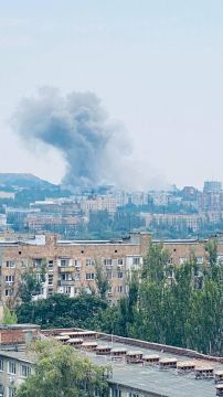 ВСУ ударили по ТРЦ в Донецке: погибло не менее десяти человек