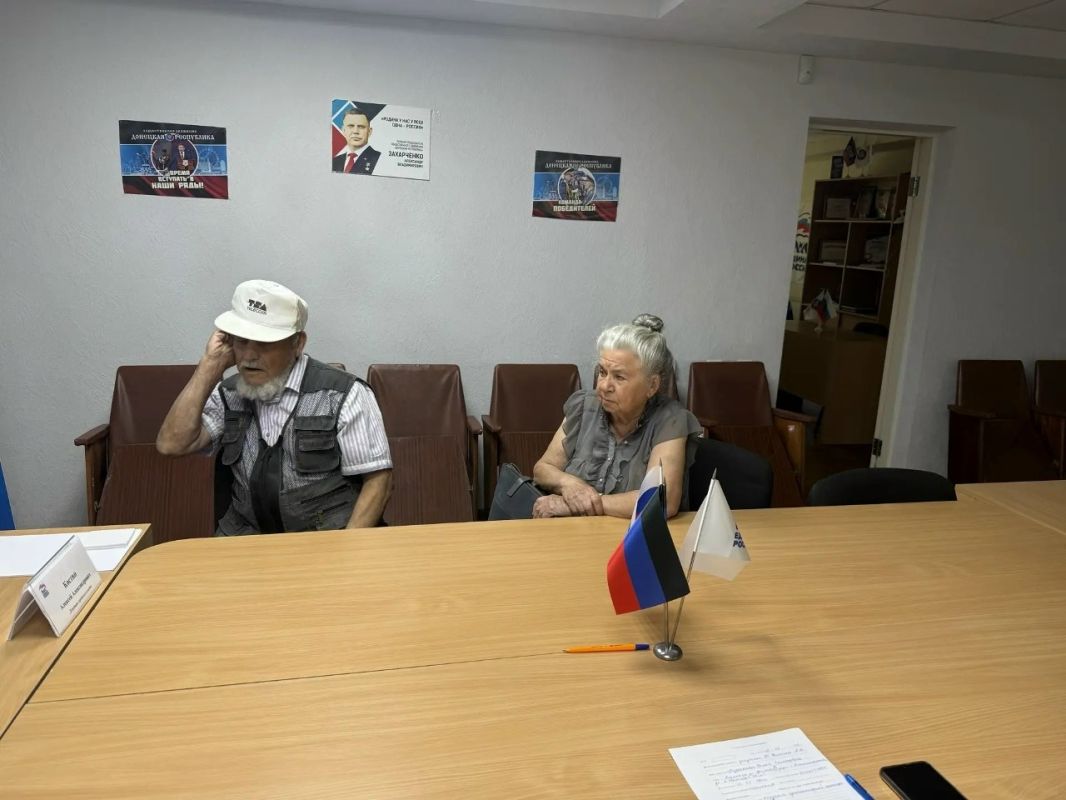 Роман Конев: 25 августа 2026 года состоялся приём граждан депутатом Горловского городского совета Донецкой Народной Республики первого созыва Алексеем Костиным Роман Конев: 25 августа 2026 года состоялся приём граждан депутатом Горловского городского совета Донецкой Народной Республики первого созыва Алексеем Костиным