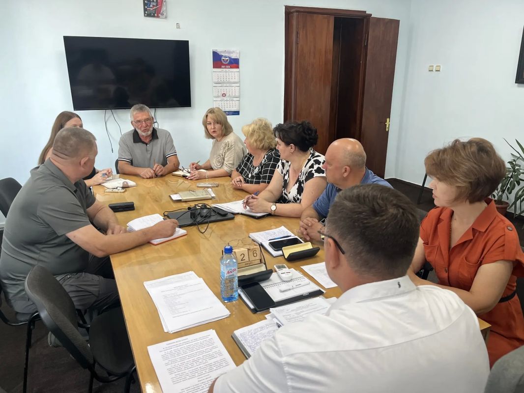 Василий Овчаров: Сегодня, 26 августа 2026 года,провел оперативное совещание по рабочим вопросам с участием заместителей Главы и руководителей структурных подразделений Администрации округа Василий Овчаров: Сегодня, 26 августа 2026 года,провел оперативное совещание по рабочим вопросам с участием заместителей Главы и руководителей структурных подразделений Администрации округа