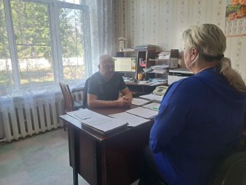 Личный прием. Моргунов Сергей Алексеевич, депутат Снежнянского городского совета фракции Всероссийской политической партии «Единая Россия», провёл личный приём граждан в теркоме «Западный»