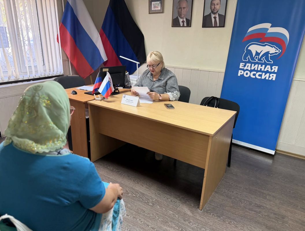 В общественной приёмной прошёл приём Председателя Снежнянского городского совета В общественной приёмной прошёл приём Председателя Снежнянского городского совета
