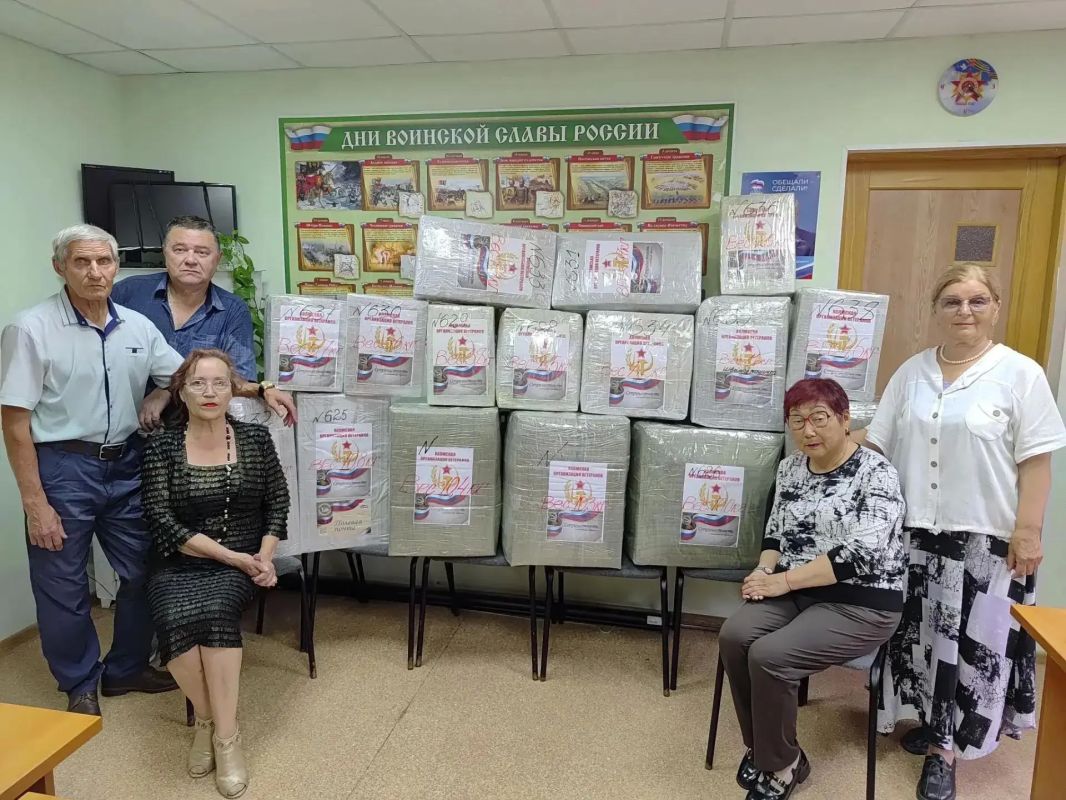 Сахалинцы собрали партию посылок для жителей ДНР Сахалинцы собрали партию посылок для жителей ДНР