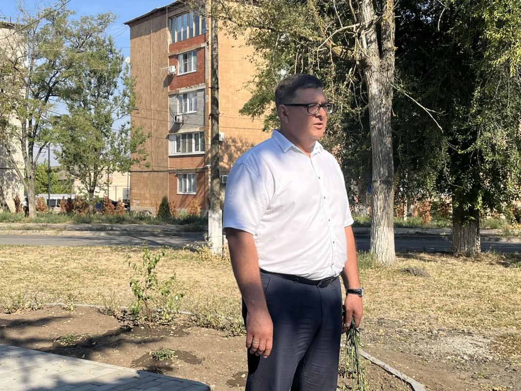 Василий Овчаров: В Новоазовске отметили 12-летие освобождения города Василий Овчаров: В Новоазовске отметили 12-летие освобождения города