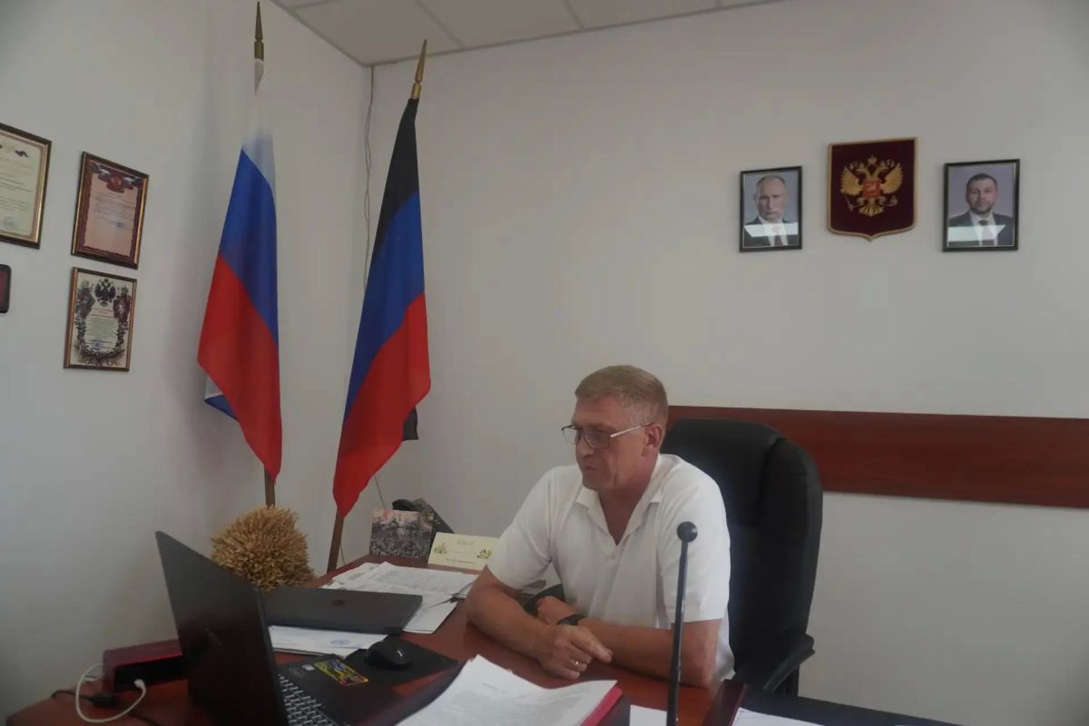 Сегодня, 26.08.2026 г. провел прямой эфир с жителями Володарского муниципального округа