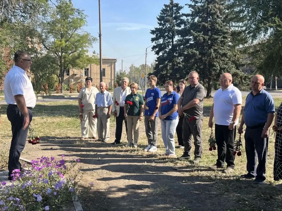 Память, объединяющая поколения Память, объединяющая поколения