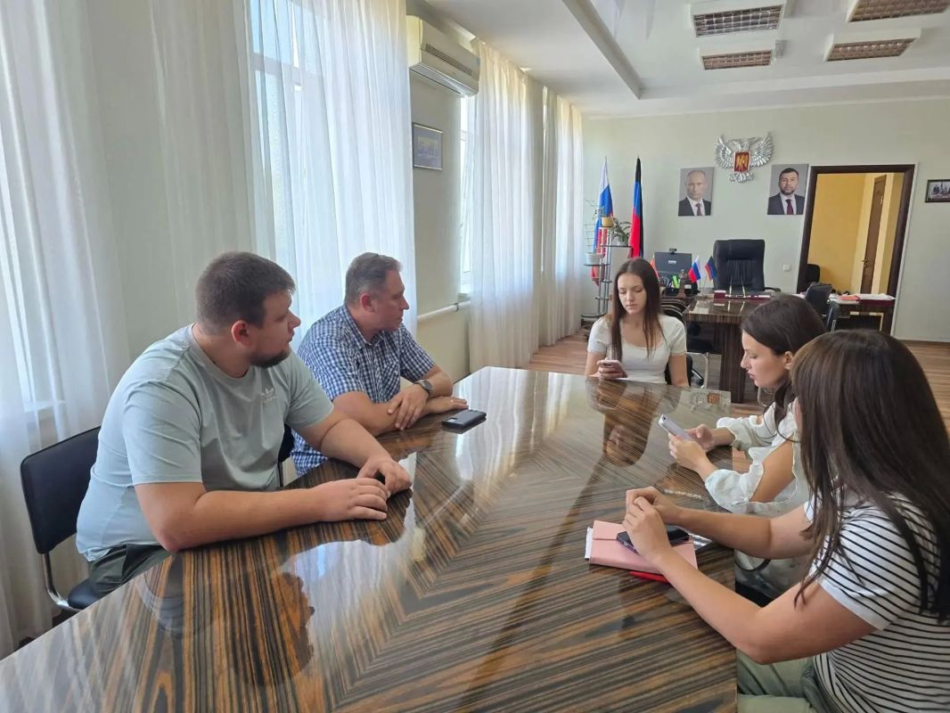Александр Качанов: Провел рабочую встречу в рамках национального проекта «Молодежь и дети»