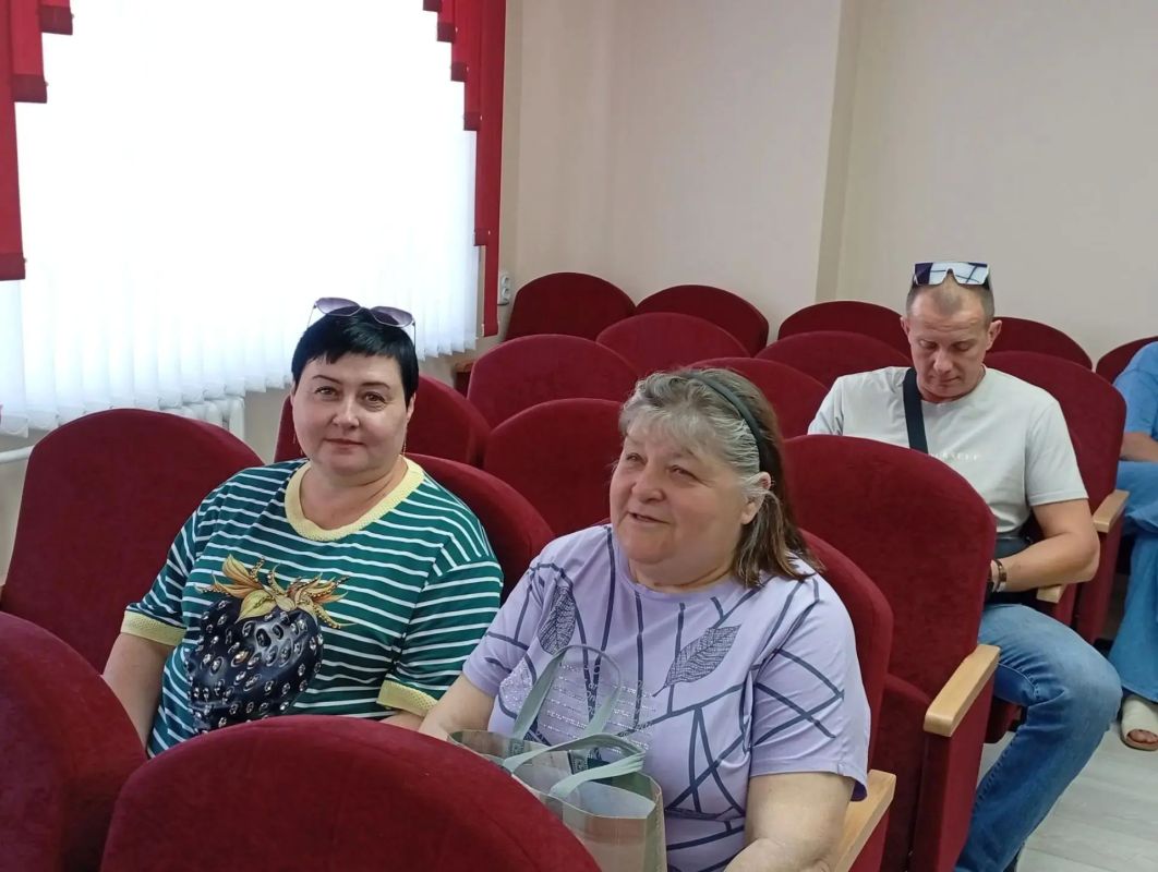 Предстоящая зима не будет простой, потому особенно важно летом отработать на максимум, чтобы обеспечить стабильную жизнедеятельность округа и максимально возможный комфорт его жителям Предстоящая зима не будет простой, потому особенно важно летом отработать на максимум, чтобы обеспечить стабильную жизнедеятельность округа и максимально возможный комфорт его жителям