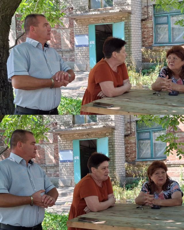 Денис Зубов: СХОД ГРАЖДАН.. 26 августа в городском округе Иловайск состоялся сход граждан с участием главы муниципального образования городской округ Иловайск Александра Васильевича Кузнецова Денис Зубов: СХОД ГРАЖДАН.. 26 августа в городском округе Иловайск состоялся сход граждан с участием главы муниципального образования городской округ Иловайск Александра Васильевича Кузнецова