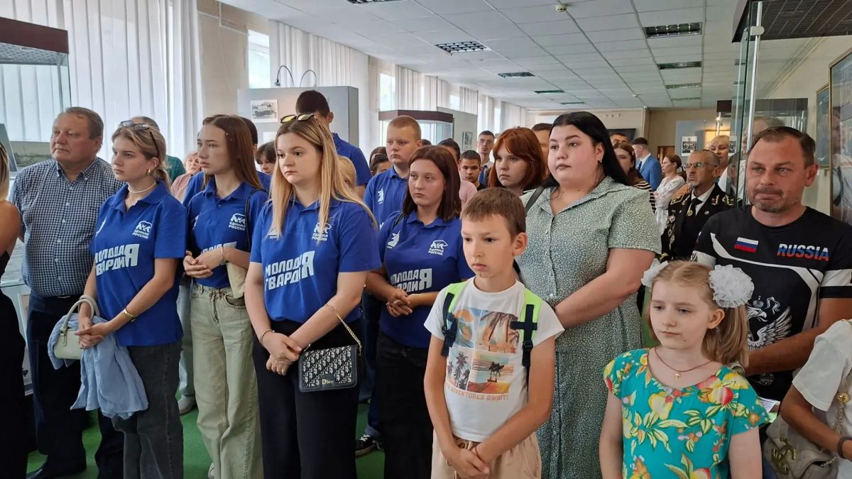 Валентин Левченко: Сегодня побывал на открытии выставки в Донецком республиканском краеведческом музее