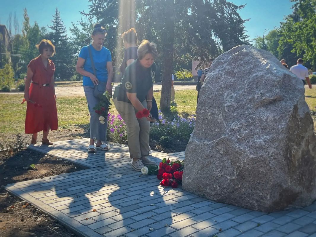 Василий Овчаров: В Новоазовске отметили 12-летие освобождения города Василий Овчаров: В Новоазовске отметили 12-летие освобождения города