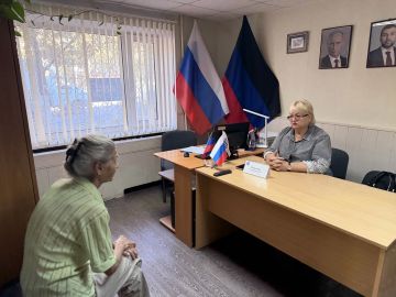 В общественной приёмной прошёл приём Председателя Снежнянского городского совета