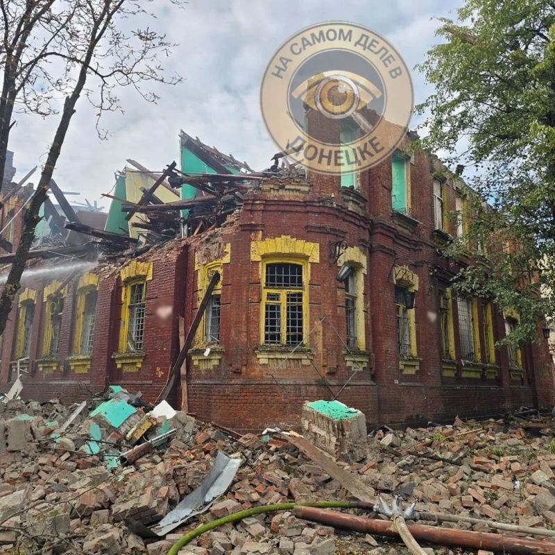 Мощнейшие прилёты по целям в Славянске были сегодня ранним утром Мощнейшие прилёты по целям в Славянске были сегодня ранним утром