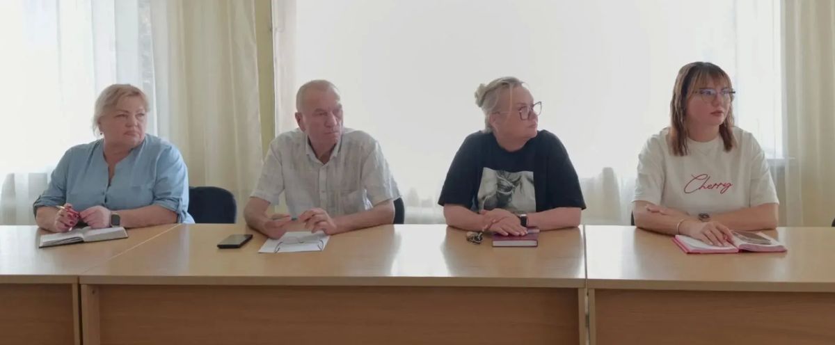 Наталья Бегуненко: Сегодня, 26 августа, руководитель Управы Петровского внутригородского района Администрации г.о. Донецк Бегуненко Наталья Ивановна провела еженедельное аппаратное совещание Наталья Бегуненко: Сегодня, 26 августа, руководитель Управы Петровского внутригородского района Администрации г.о. Донецк Бегуненко Наталья Ивановна провела еженедельное аппаратное совещание
