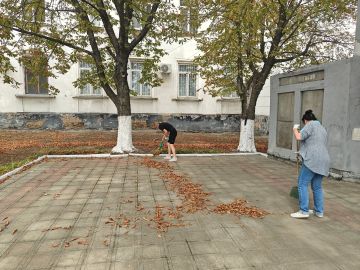 В Снежном прошла акция «Чистый четверг»