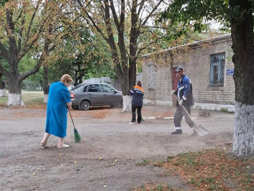 Кировчане вышли на субботник в преддверии праздников Кировчане вышли на субботник в преддверии праздников
