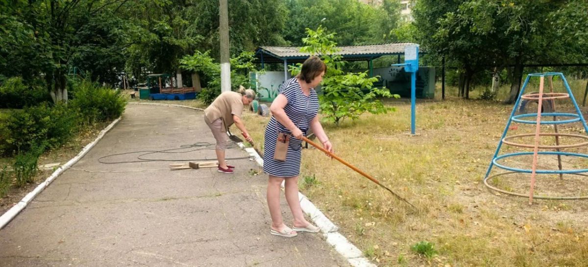Сегодня, 27 августа 2026 года, в рамках проекта «Городская среда», неравнодушные жители Кировского района приняли участие в традиционной экологической акции «Чистый четверг» Сегодня, 27 августа 2026 года, в рамках проекта «Городская среда», неравнодушные жители Кировского района приняли участие в традиционной экологической акции «Чистый четверг»