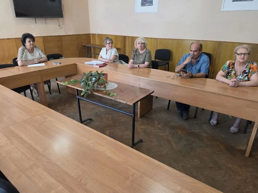 Встреча с депутатом Неллей Якуненко Встреча с депутатом Неллей Якуненко