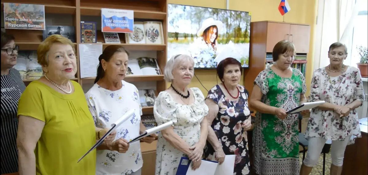 Пожилые мариупольцы вспомнили творчество Александра Вертинского Пожилые мариупольцы вспомнили творчество Александра Вертинского