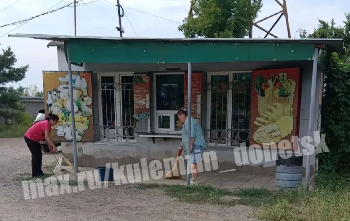 Алексей Кулемзин: Предприятия торговли и общественного питания продолжают участвовать в еженедельной акции «Чистый четверг» Алексей Кулемзин: Предприятия торговли и общественного питания продолжают участвовать в еженедельной акции «Чистый четверг»