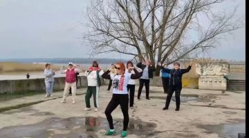 Победа на всероссийском уровне! Творческий коллектив из Светлодарска представил 2 работы флешмоб и клип, обе получили самую высшую оценку - Лауреат I степени